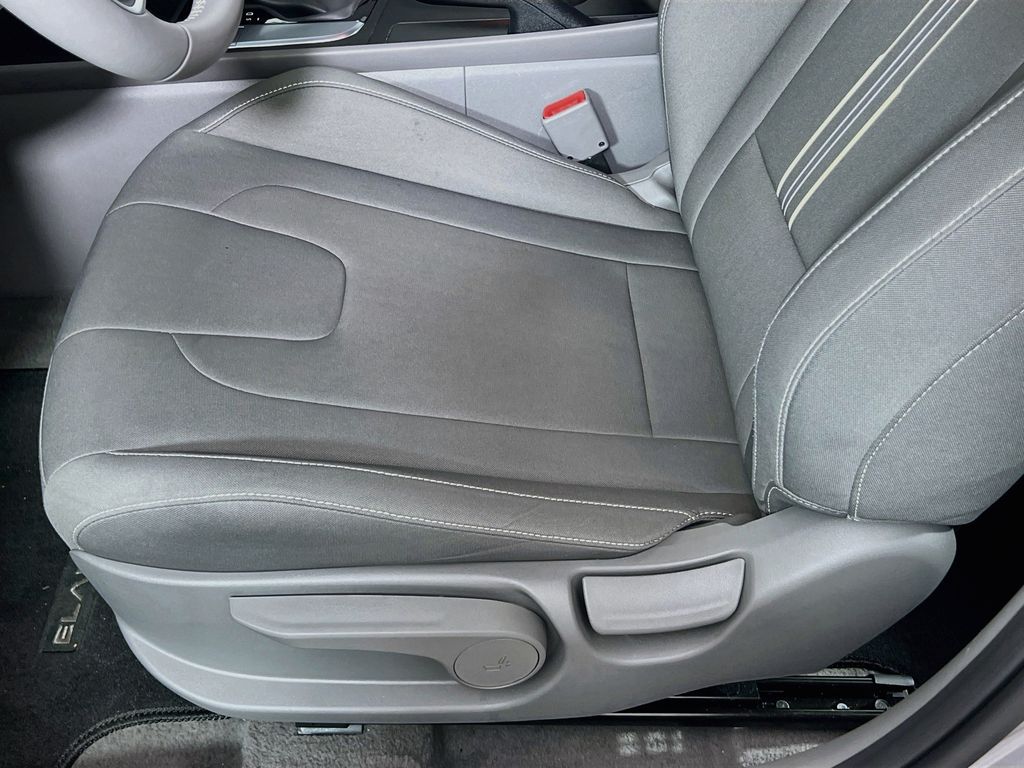2026 Hyundai Elantra SEL Sport - Photo 20