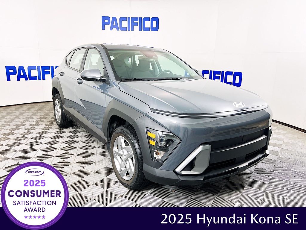 2025 Hyundai Kona SE's photo