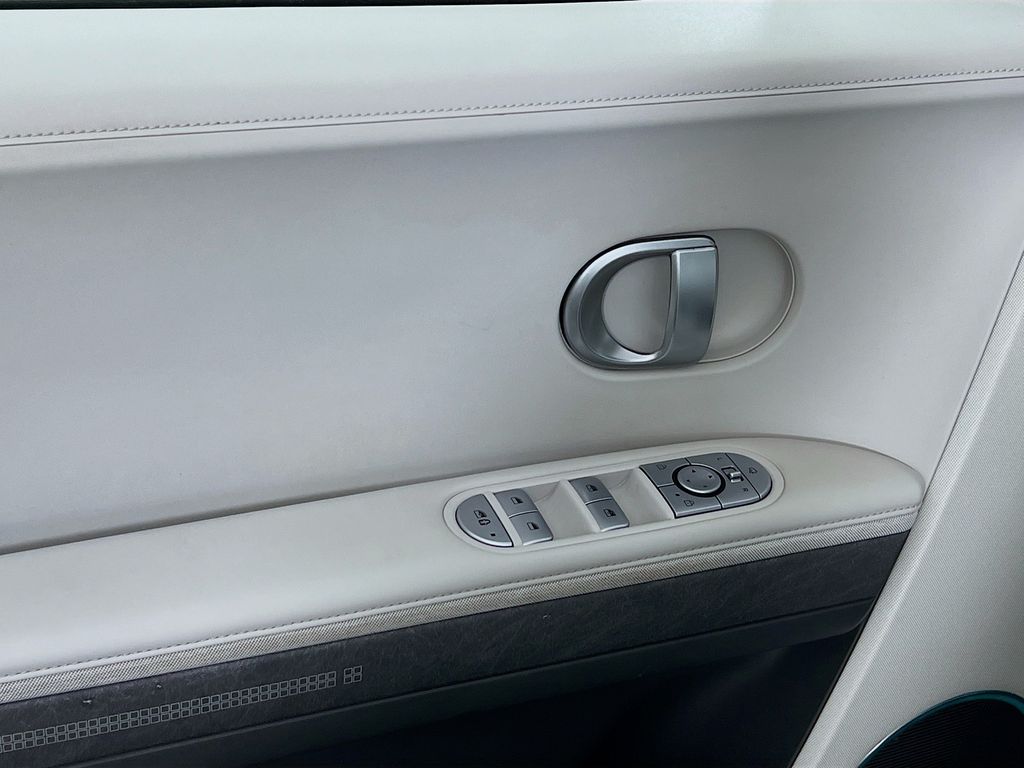 2023 Hyundai IONIQ 5 SEL - Photo 19