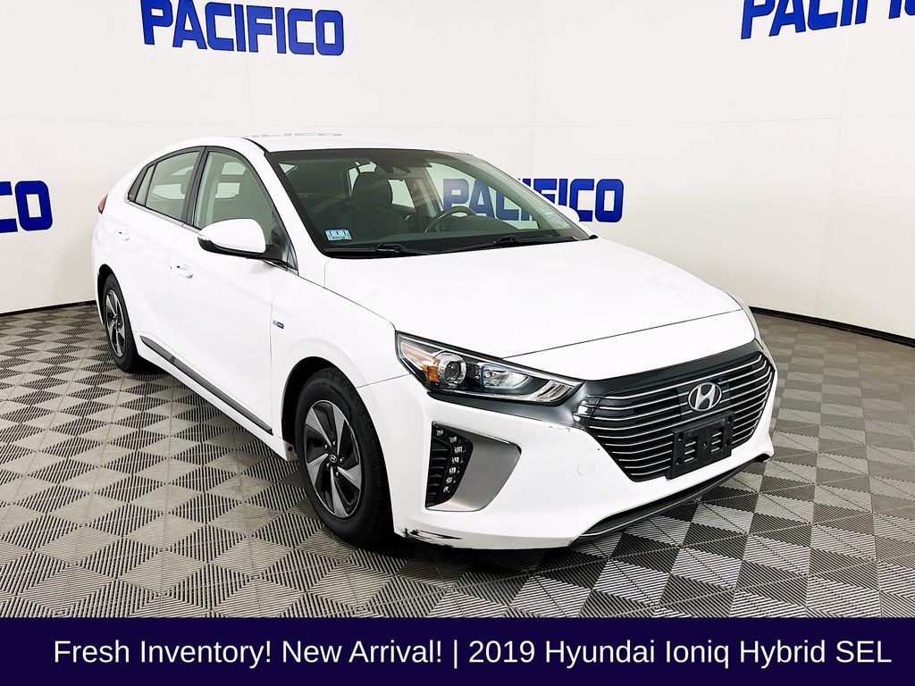 Used 2019 Hyundai IONIQ Hybrid SEL Hatchback