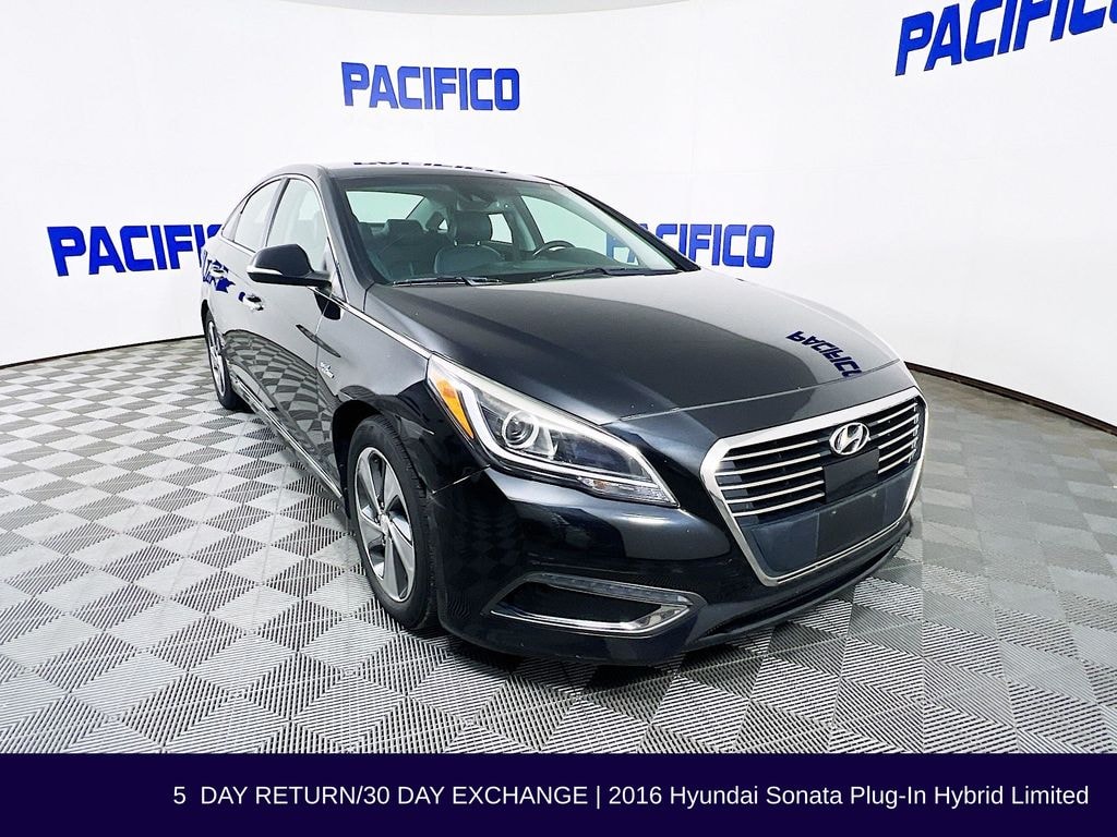 Used 2016 Hyundai Sonata Plug-In Hybrid Limited w/Blue Pearl Interior Sedan