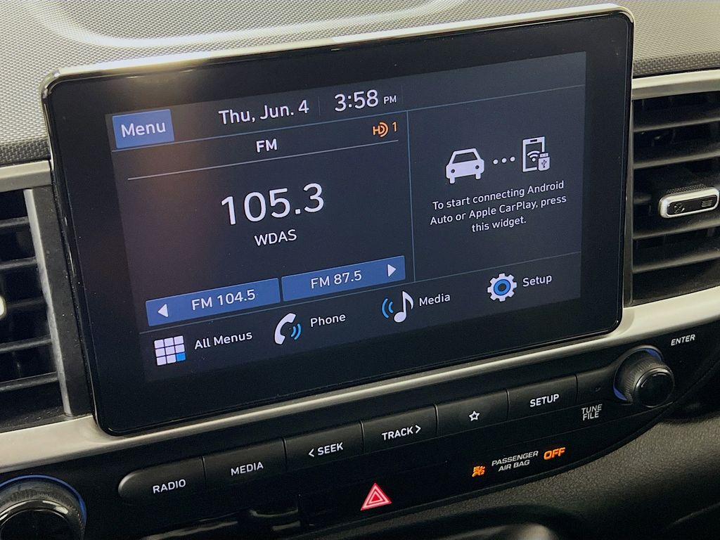 2023 Hyundai Venue SEL - Photo 16