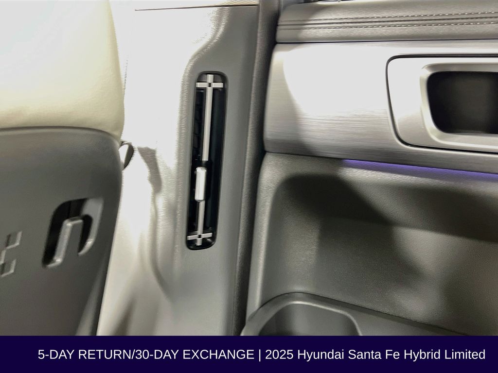 2025 Hyundai Santa Fe Limited - Photo 31