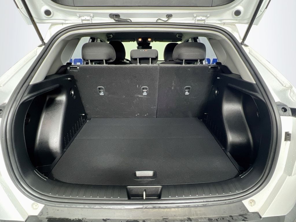 2024 Hyundai Kona SE - Photo 24