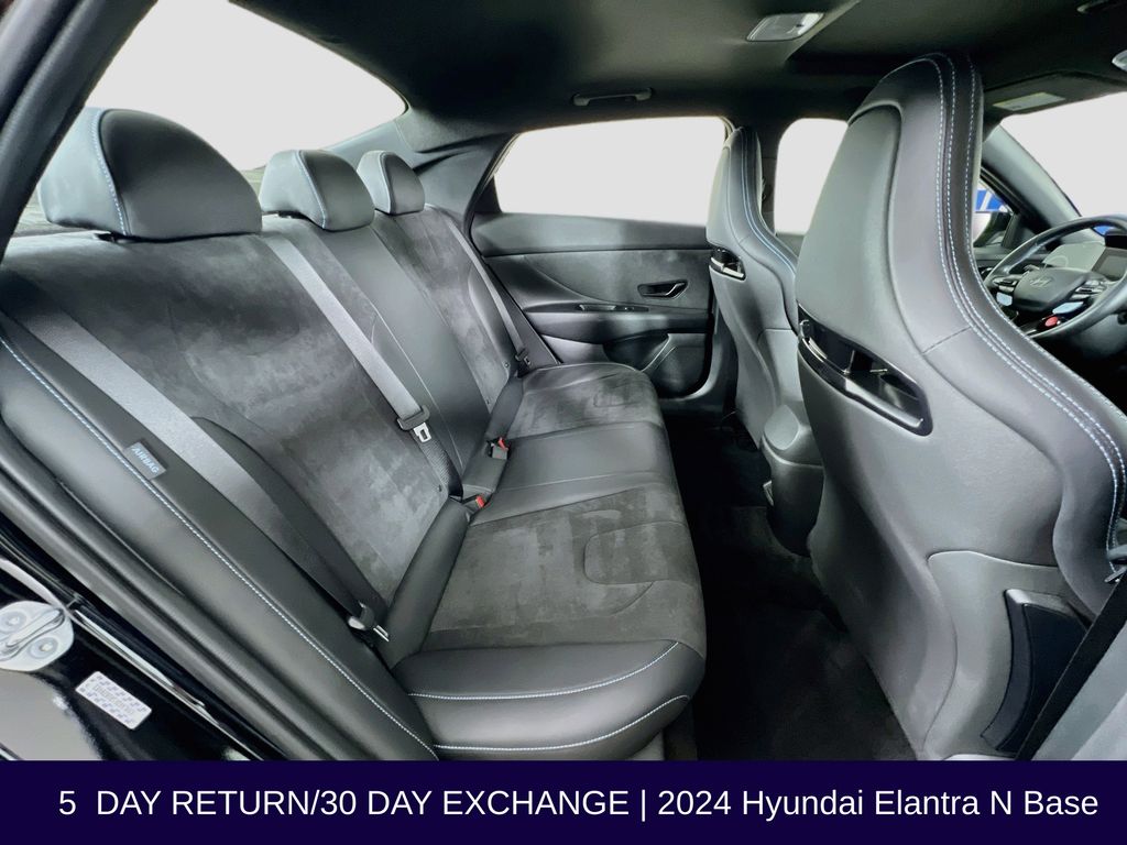 2024 Hyundai Elantra N - Photo 33