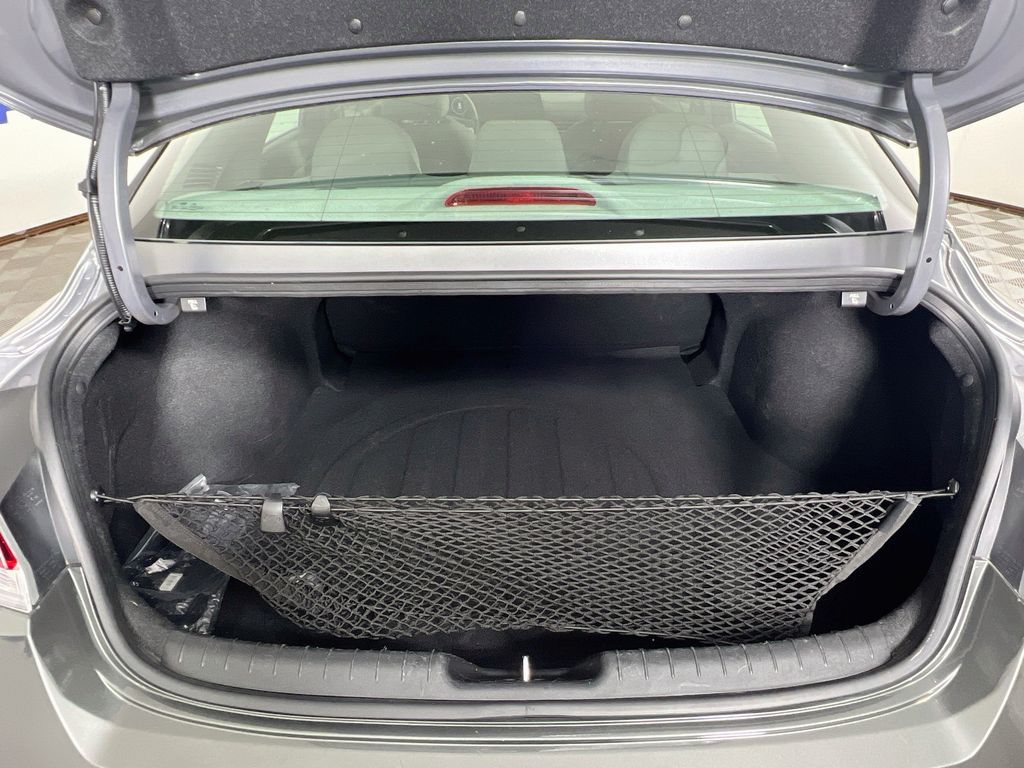 2024 Hyundai Elantra SEL - Photo 22