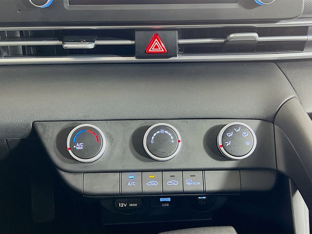 2026 Hyundai Elantra SE - Photo 17