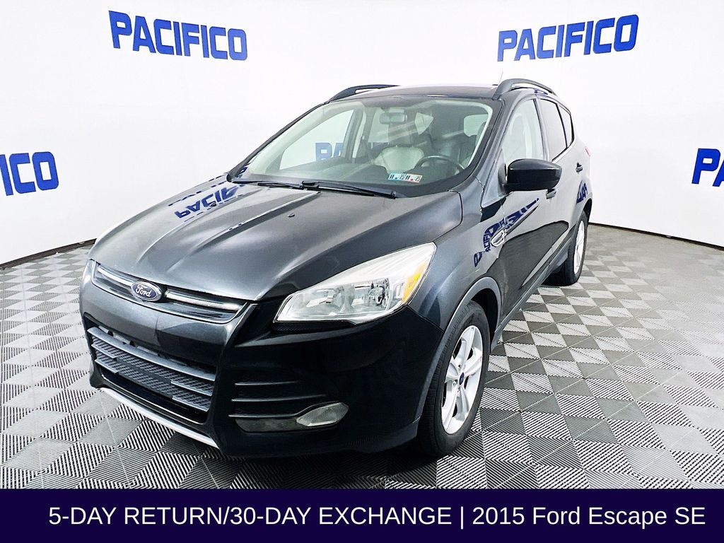 2015 Ford Escape SE photo 2