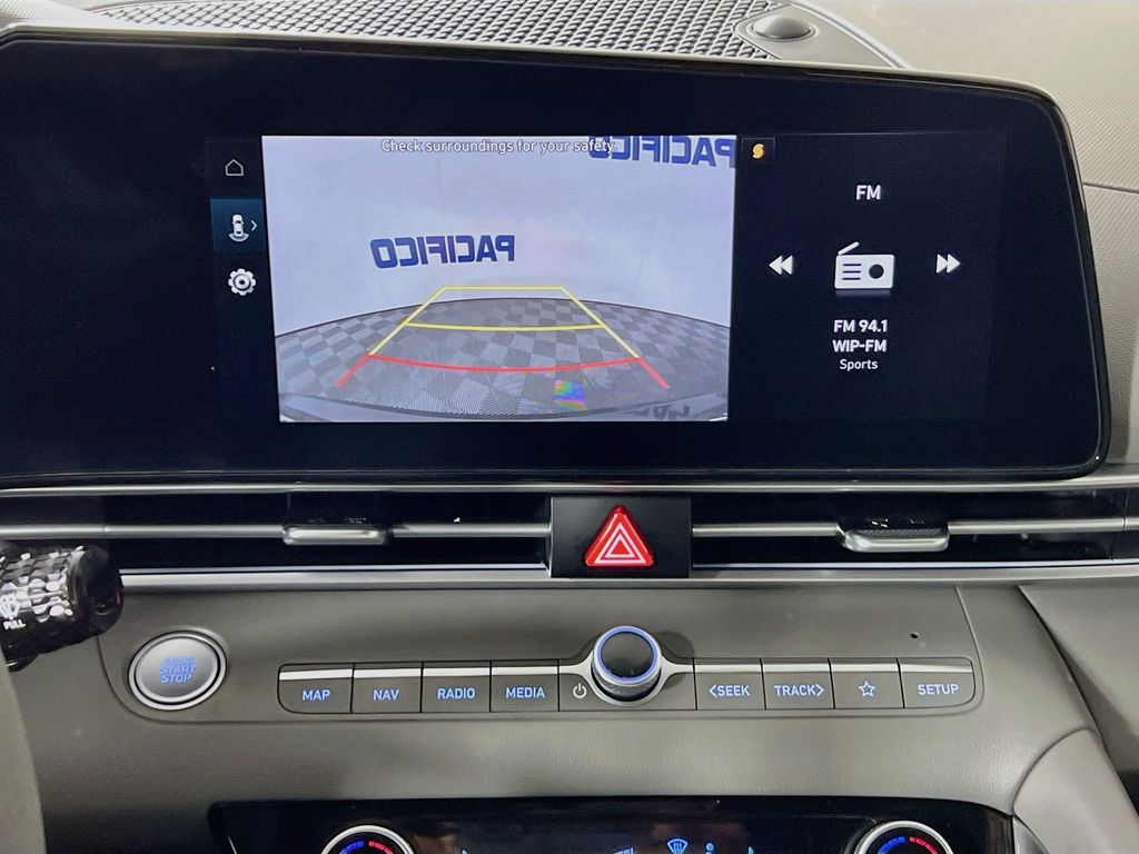 2024 Hyundai Elantra SEL - Photo 14
