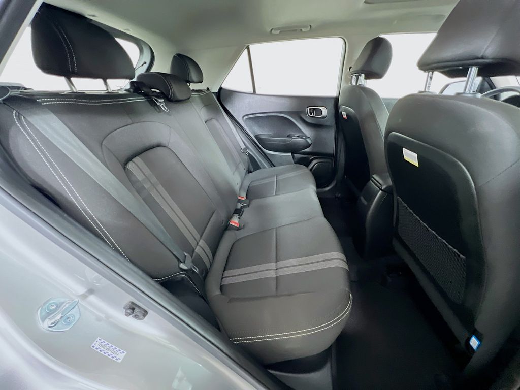 2023 Hyundai Venue SEL - Photo 26