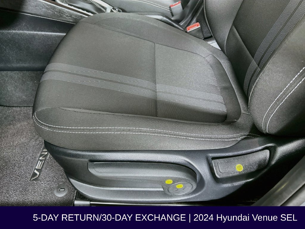 2024 Hyundai Venue SEL - Photo 25