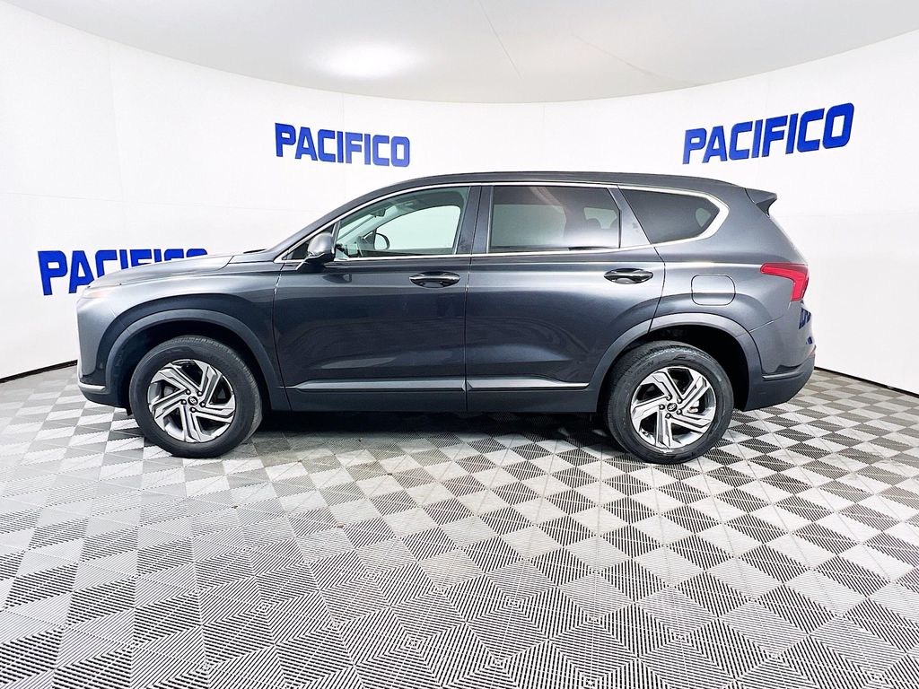 2023 Hyundai Santa Fe SE photo 2