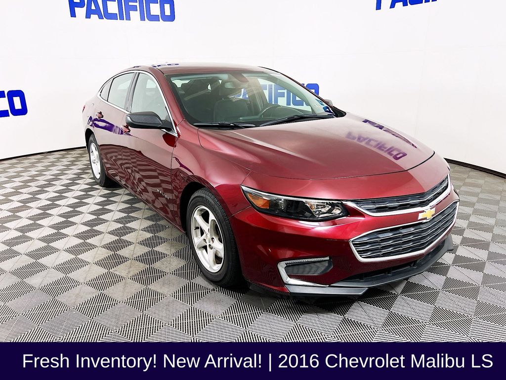 2016 Chevrolet Malibu 1LS's photo
