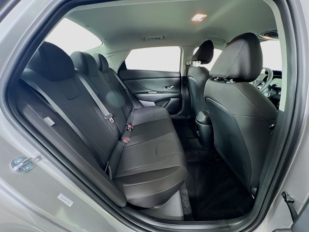 2026 Hyundai Elantra SE - Photo 25
