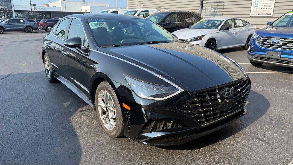 Used 2023 Hyundai Sonata SEL Sedan