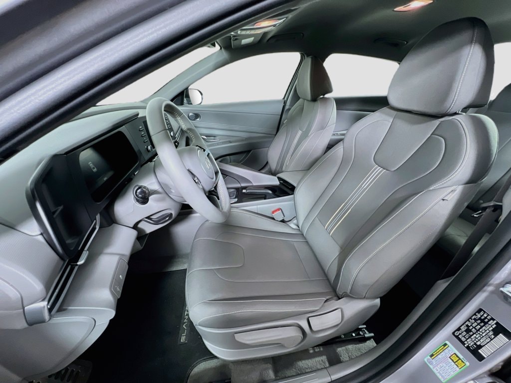2026 Hyundai Elantra SEL Sport - Photo 11