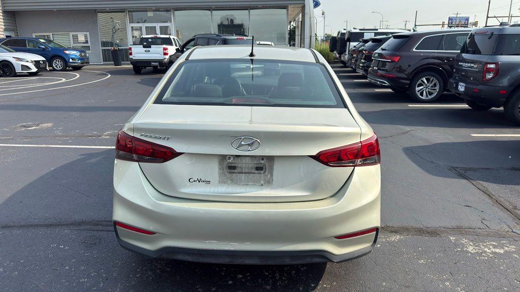 2020 Hyundai Accent SE - Photo 6