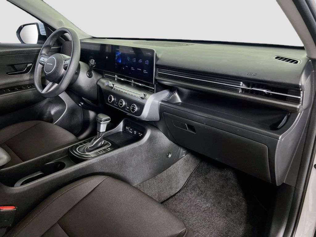 2024 Hyundai Kona SE - Photo 27