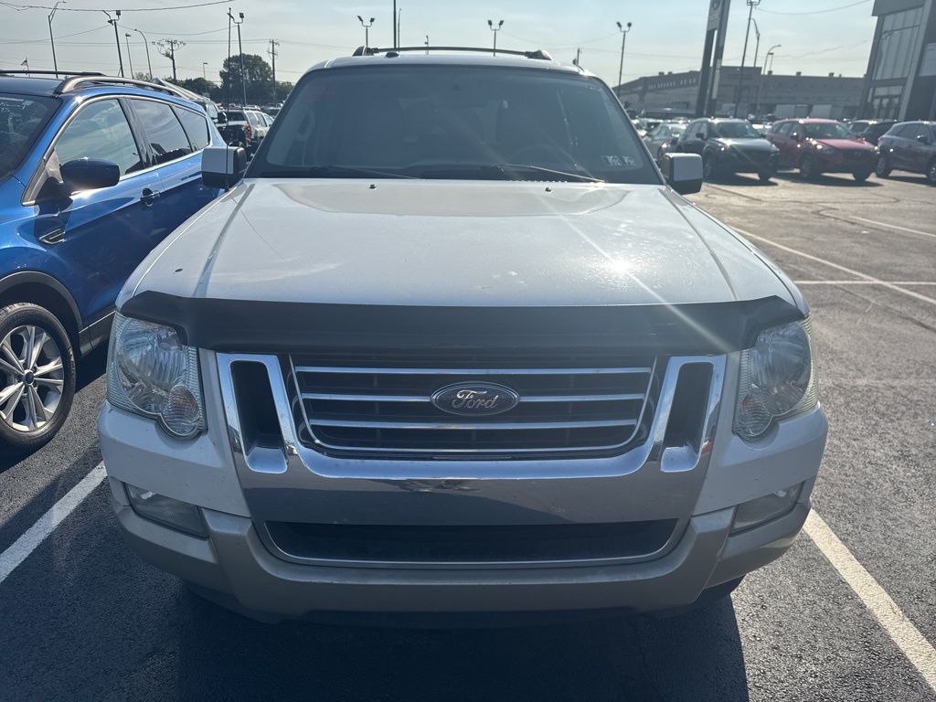 2010 Ford Explorer Eddie Bauer photo 2