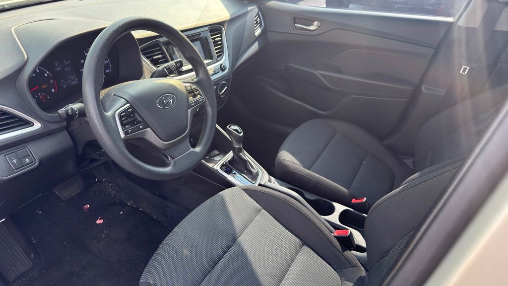 2020 Hyundai Accent SE - Photo 9