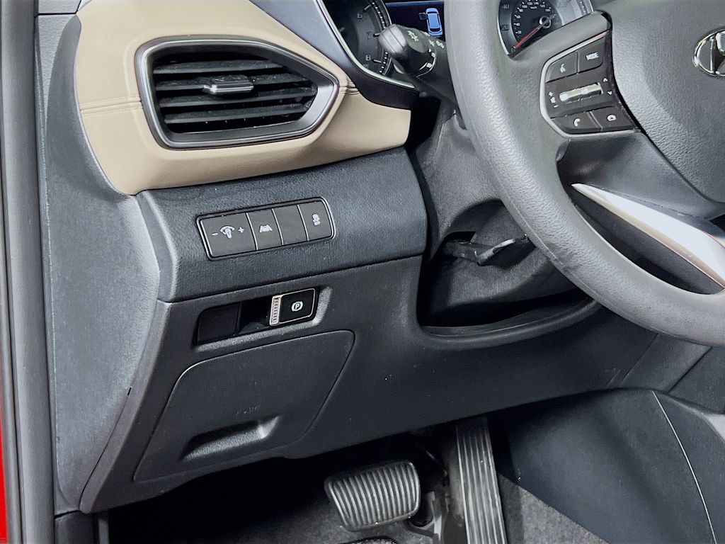 2023 Hyundai Santa Fe SE - Photo 10
