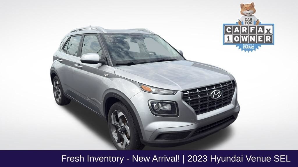 Used 2023 Hyundai Venue SEL SUV