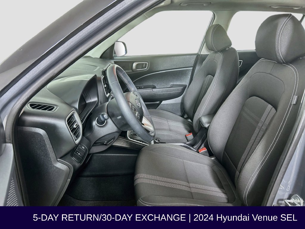 2024 Hyundai Venue SEL - Photo 13