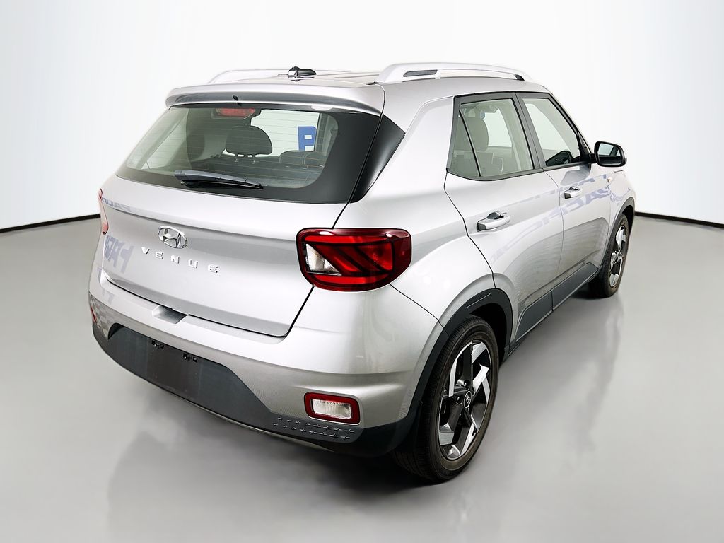2023 Hyundai Venue SEL - Photo 7