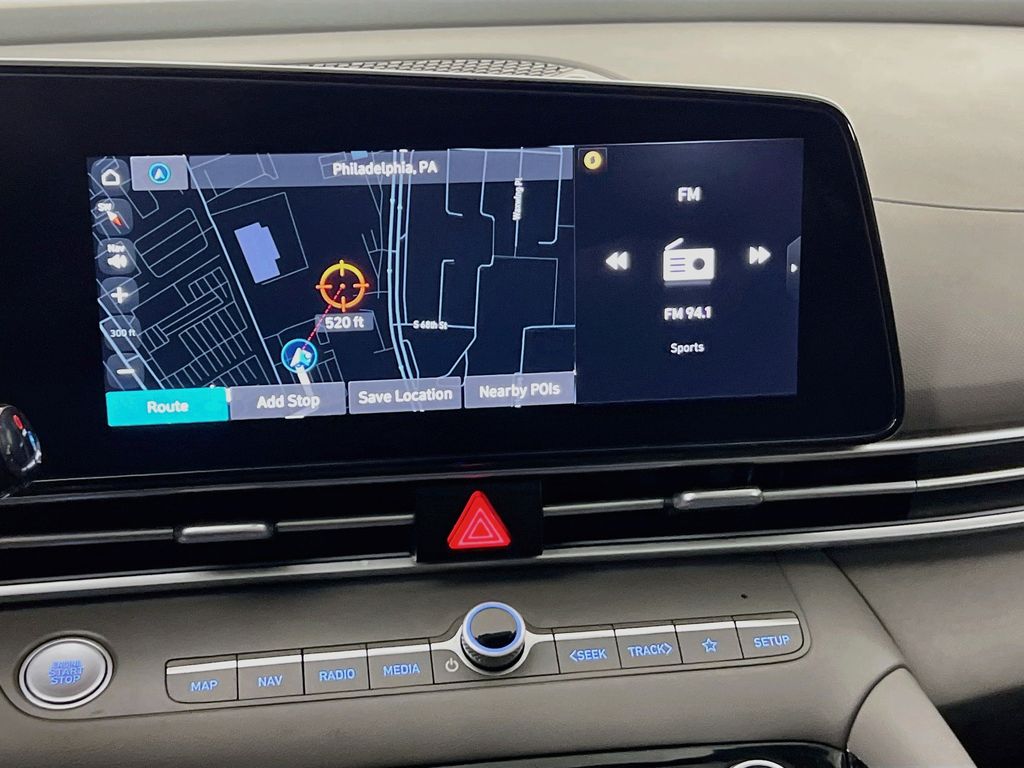 2024 Hyundai Elantra SEL - Photo 16