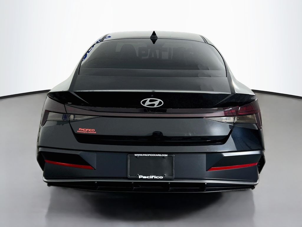 2024 Hyundai Elantra SEL - Photo 6