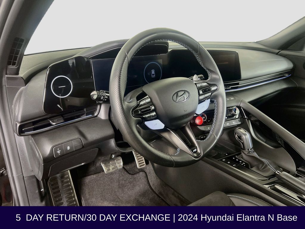 2024 Hyundai Elantra N - Photo 11