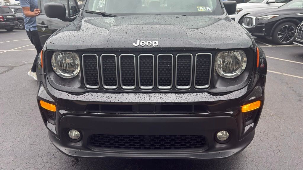 Used 2023 Jeep Renegade Latitude SUV