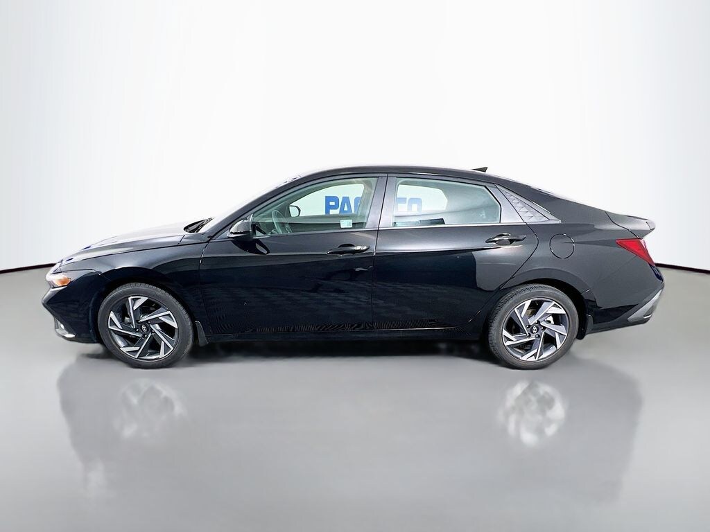 Certified 2025 Hyundai Elantra SEL Sport Sedan