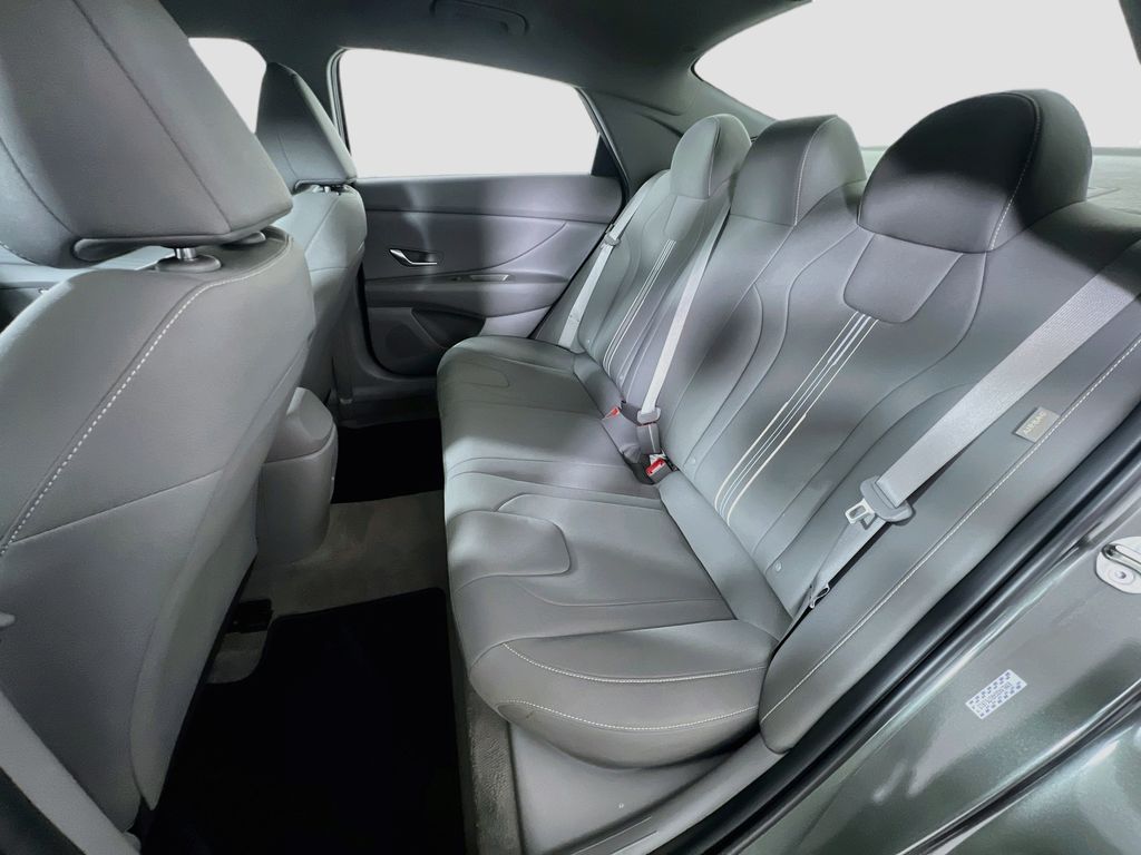 2024 Hyundai Elantra SEL - Photo 19