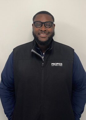 Staff member Papa Anderson from ID_e25791