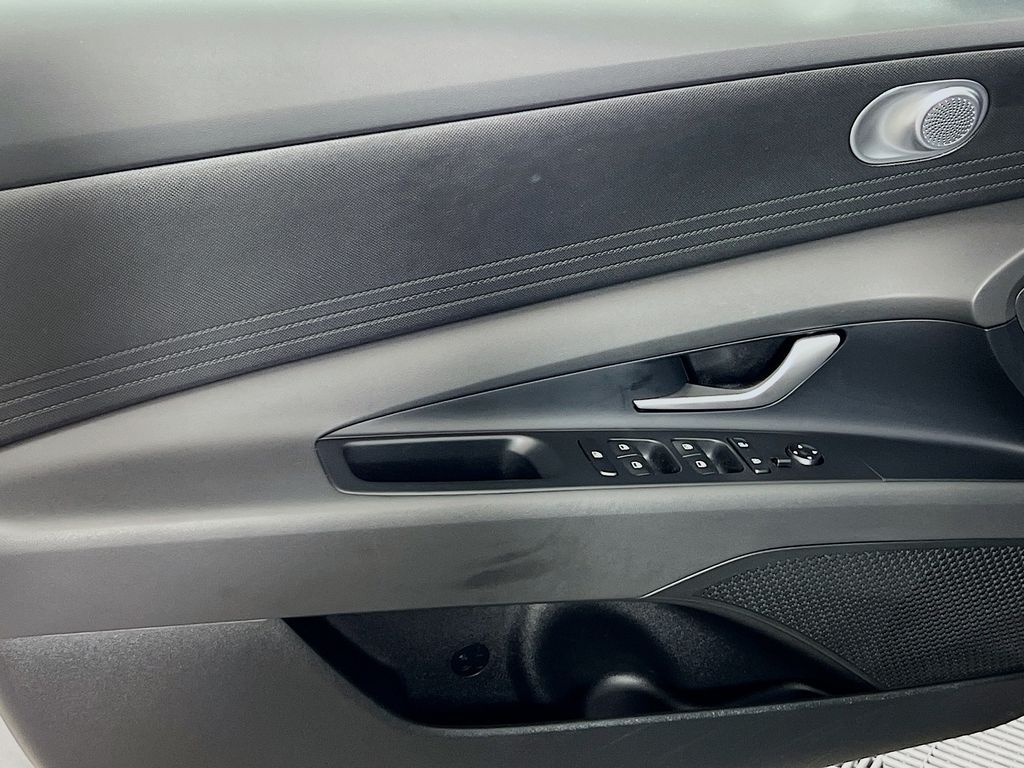 2026 Hyundai Elantra SE - Photo 19