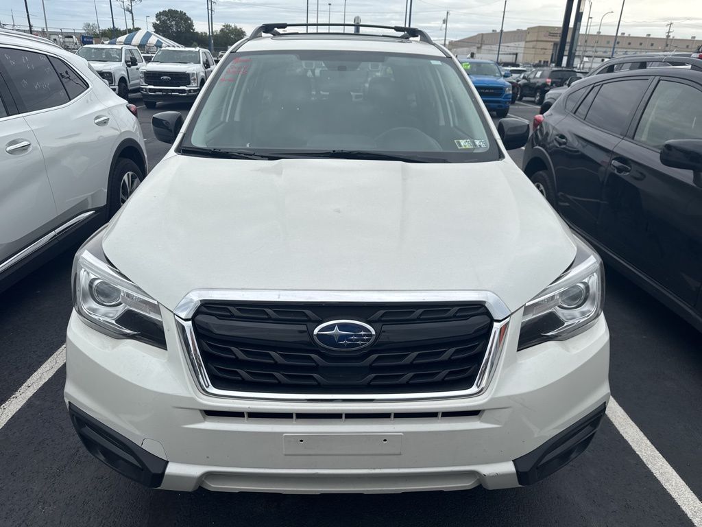 2018 Subaru Forester 2.5i Premium photo 2