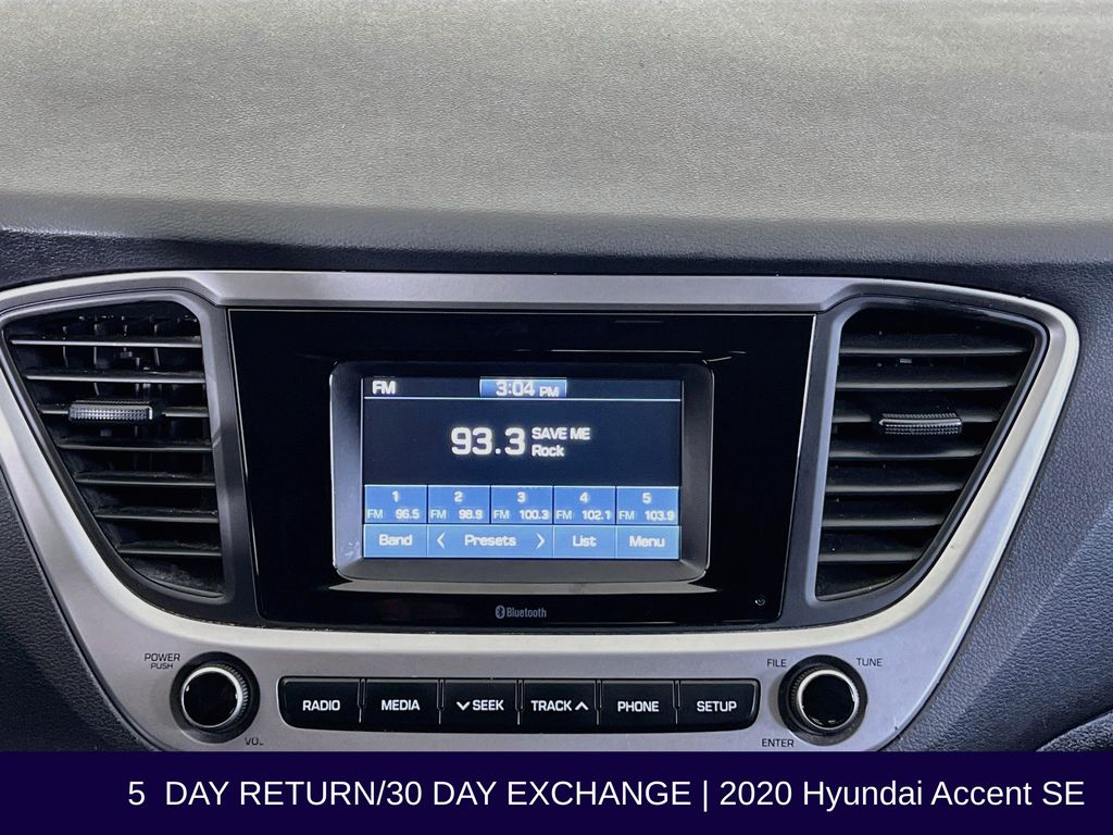 2020 Hyundai Accent SE - Photo 17