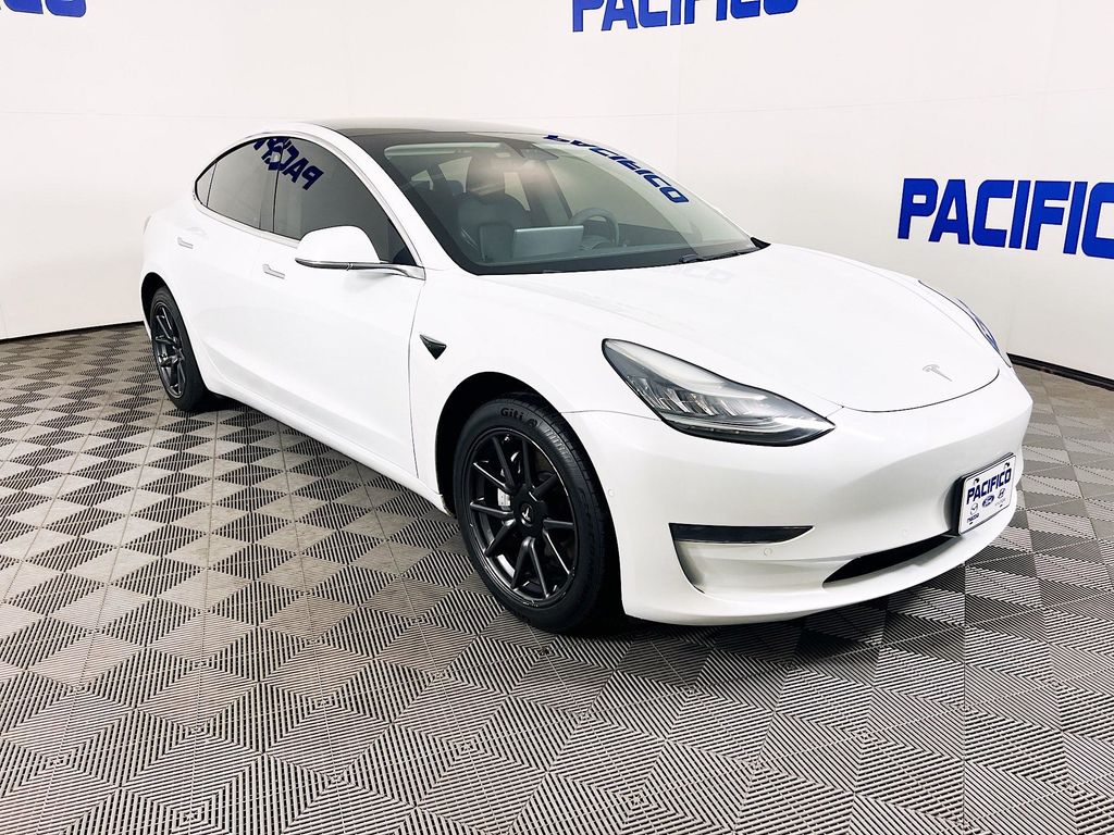 2019 Tesla Model 3 Base