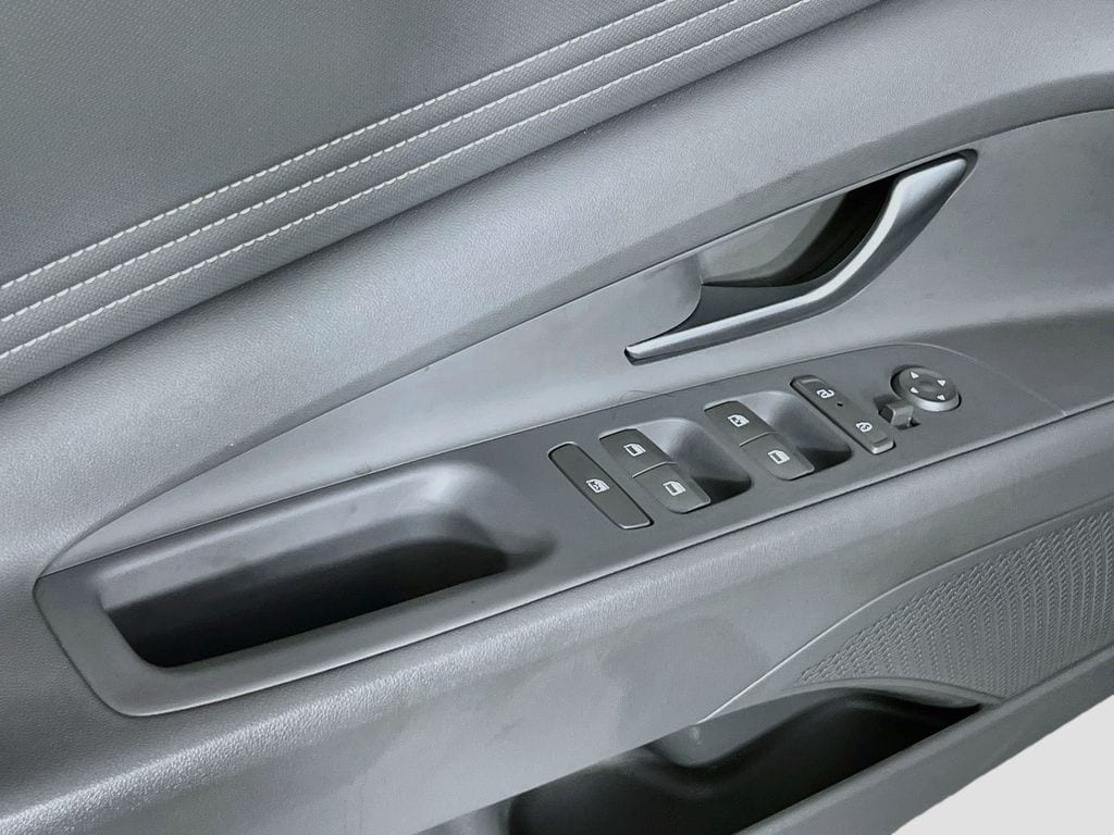 2024 Hyundai Elantra SEL - Photo 20