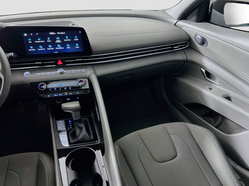 2024 Hyundai Elantra SEL - Photo 25