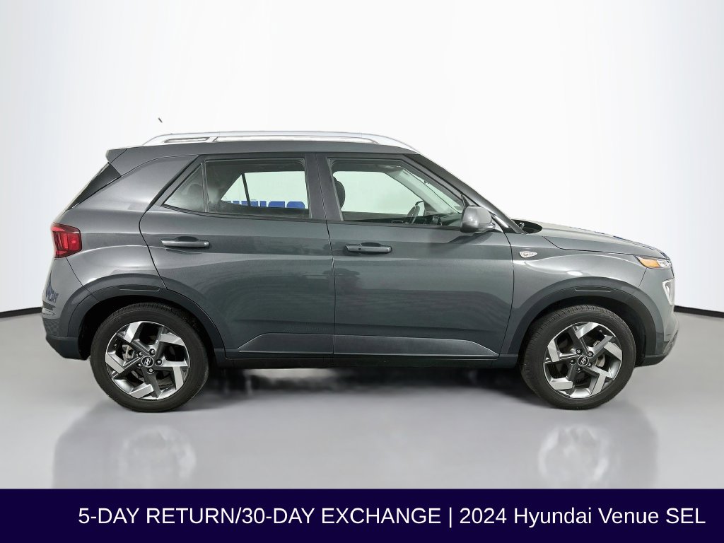 2024 Hyundai Venue SEL - Photo 9