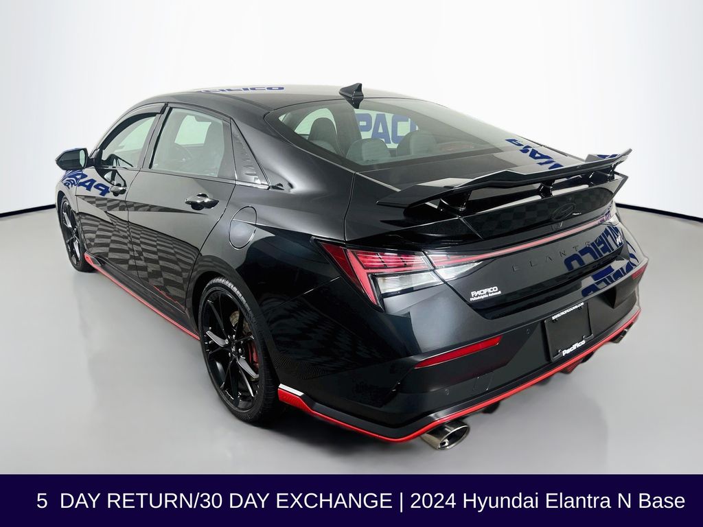 2024 Hyundai Elantra N - Photo 6