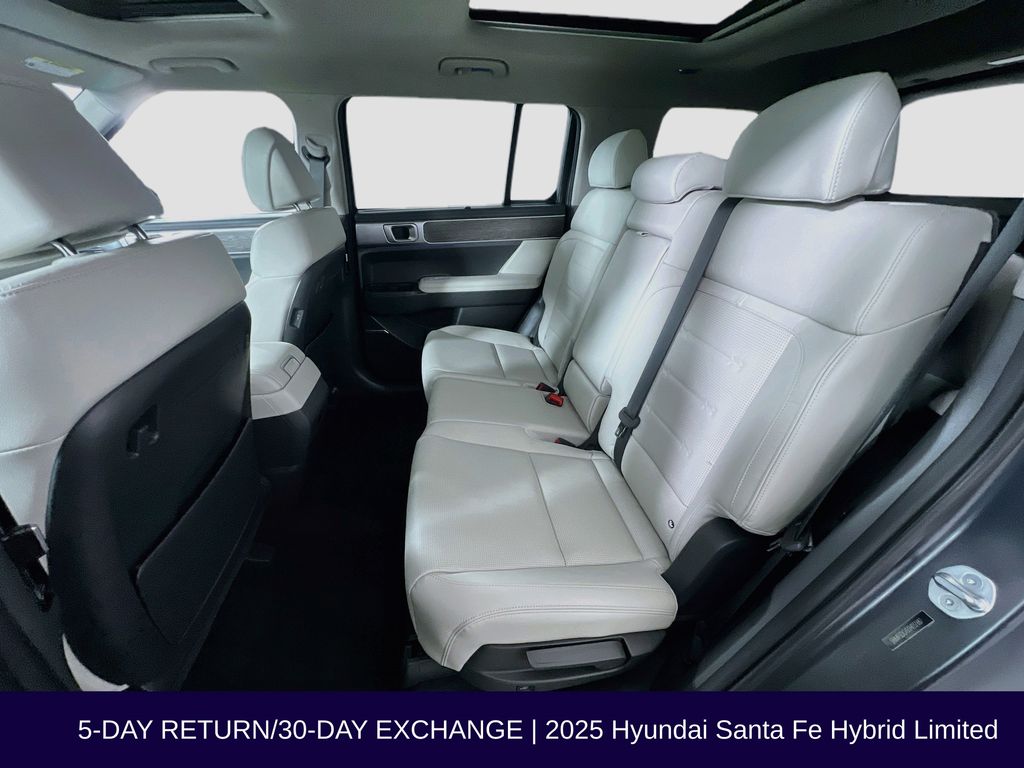 2025 Hyundai Santa Fe Limited - Photo 28