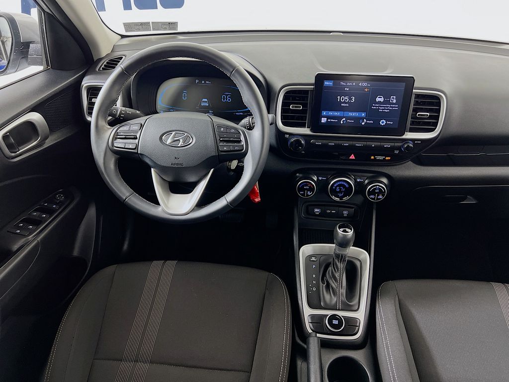 2023 Hyundai Venue SEL - Photo 23