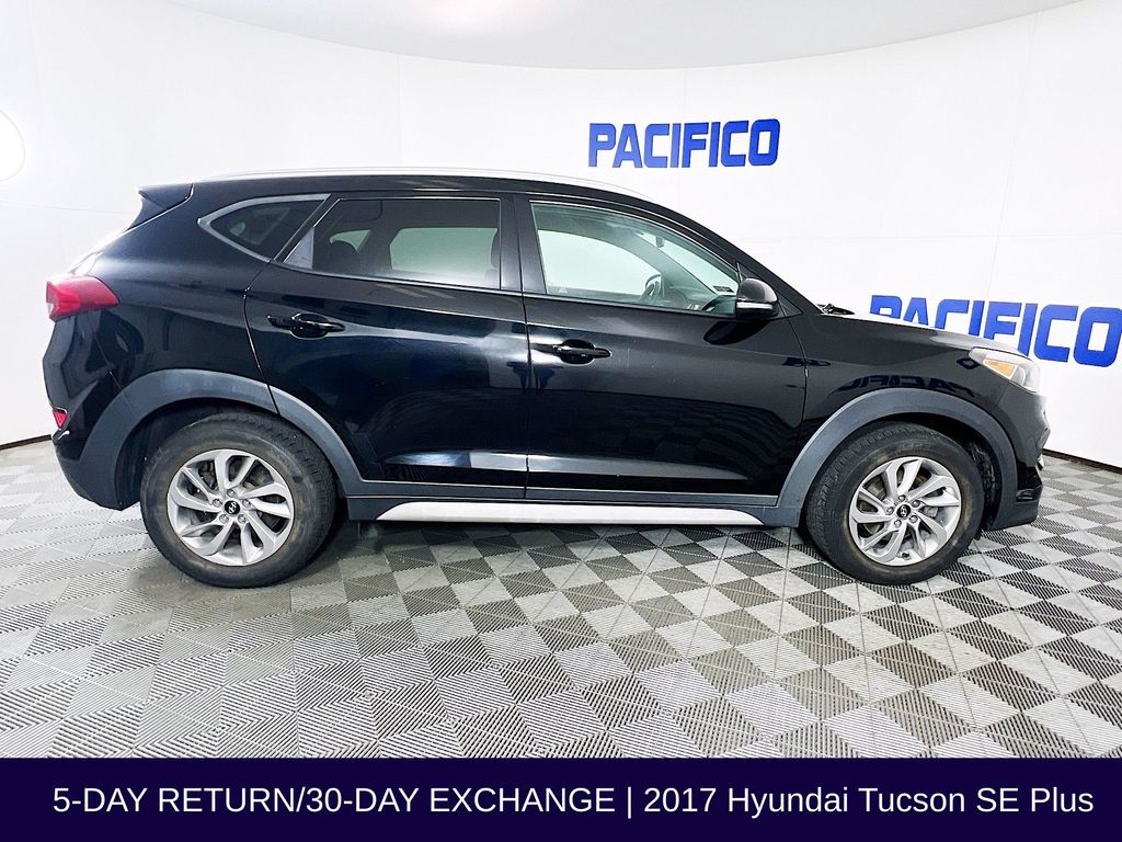 2017 Hyundai Tucson SE Plus - Photo 9