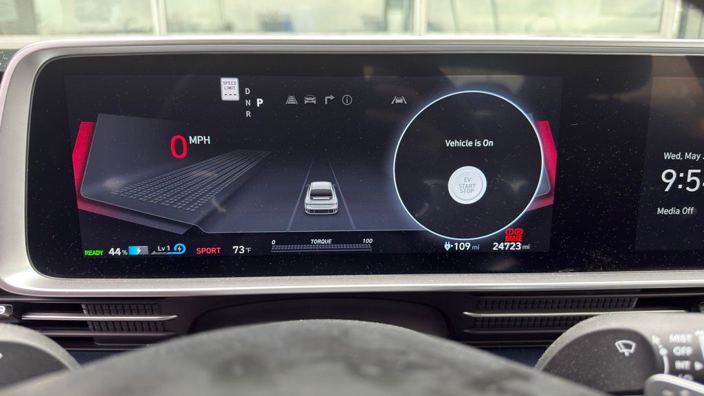 2024 Hyundai IONIQ 6 SE - Photo 12