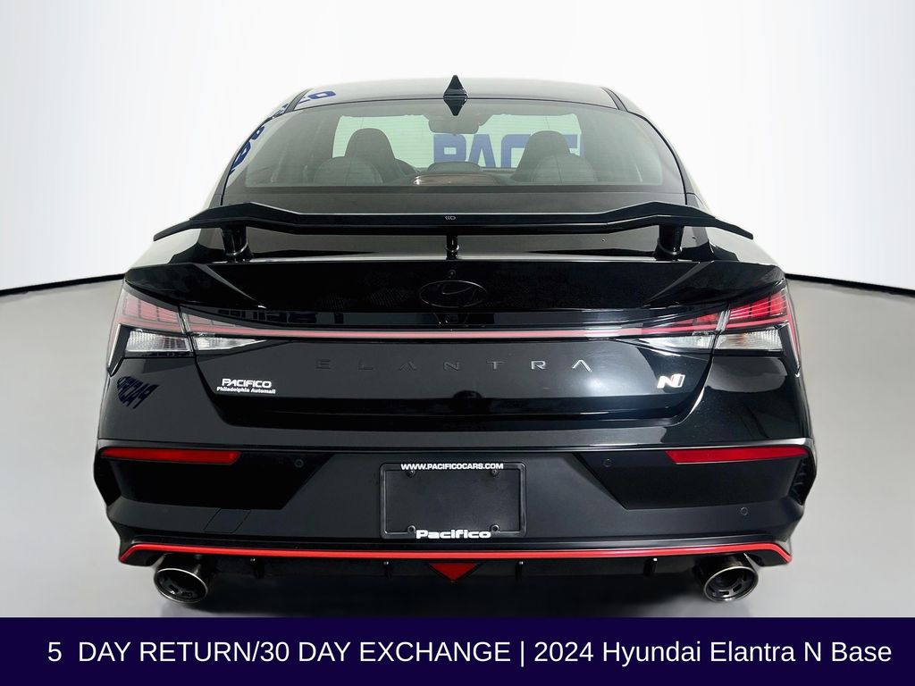 2024 Hyundai Elantra N - Photo 7