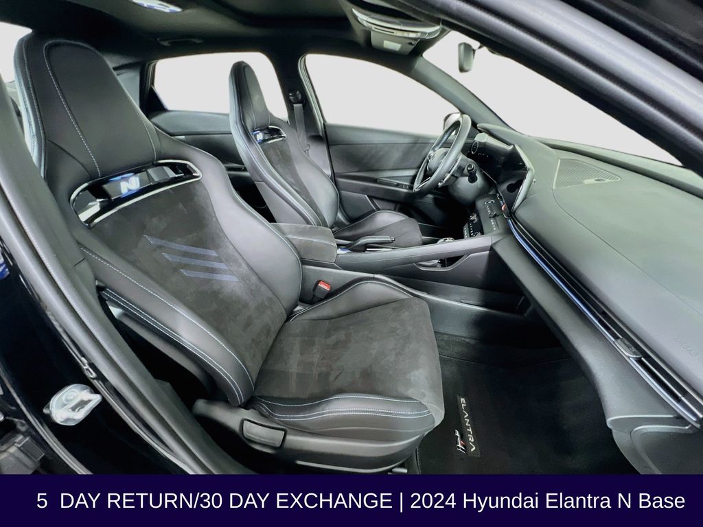 2024 Hyundai Elantra N - Photo 34