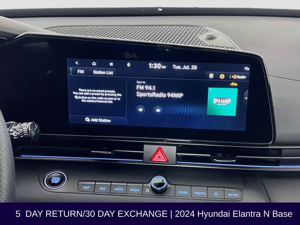 2024 Hyundai Elantra N - Photo 18